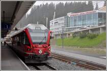 Der R1448 verlässt Arosa um 14.48 Uhr, was vermutlich ein Zufall ist. (09.06.2015)