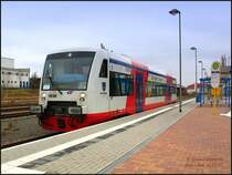 VT513  Hohndorf  der City-Bahn-Chemnitz f�hrt hier gerade am Bf Hainichen als DPN82517 nach Chemnitz Hbf ab,16.02.07.