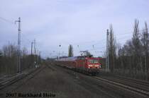 114 010 mit RE Richtung Berlin Gesundbrunnen in Berlin-Karow am 17.2.2007.