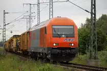 Herkules 2016 907-5 der Firma RTS(Rail Transport Service GmbH)mit langem Bauzug nach Rostock-Seehafen bei der Durchfahrt in der G�terumgehung H�he Rostock Hbf.21.06.2015 