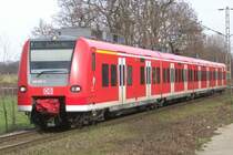 425 075/575 ist bei Sonnenschein auf dem Weg nach Aachen,hier in H�ckelhoven-Baal. 17.02.2007