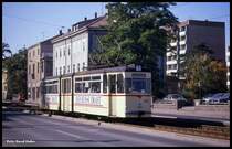 Trambahn Betrieb zu DDR Zeiten am 3.10.1990 in Gotha. Gelenk Triebwagen 206 auf der Linie 1 im Stadtgebiet Gotha.