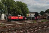 RHC DH 106 rangiert im Bahnhof Düsseldorf Hafen.
03.06.2015