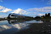 5063.008-9 auf dem Weg nach Graz Hauptbahnhof als R4382 der S-Bahn Linie S6 bei Schwanberg. 