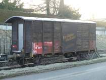 Dienstwagen X 40 47 944 8 883-7 Abgestellt im Bahnhofsareal von Bonfol am 02.02.2007