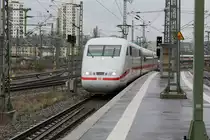 Bild 093:
Am 02.04.2015 war ICE-Tz 0103 als ICE 597 von Berlin nach München unterwegs. Hier zu sehen ist der  nicht zählende Kopf  401 503-8 bei der Einfahrt in Stuttgart Hbf