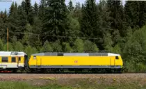 120 502-0/120 160-7 mit dem Mess NbZ 94332(KehI - Neustadt/Schwarz)) bei Kirchzarten 28.5.15