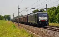 189 998 zog am 25.06.15 den TX-Papierzug aus Italien zum Rostocker Hafen durch Burgkemnitz Richtung Wittenberg.