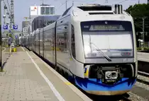 Vierfacher Integral (103, 107, 105, 101) bei der Ausfahrt aus München Holzkirchner Bf (30.5.15).