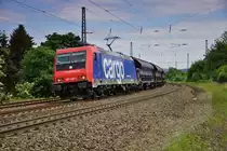 482 036-1 mit einen Schüttgutzug passiert am 10.06.15 den Ort Götzenhof/Fulda auf der Fahrt in Richtung Süden.