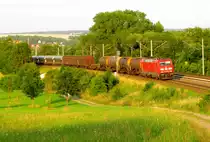 DB 185 373-8 mit einem gemischten Güterzug Richtung Eisenach, am 17.07.2015 bei Erfurt Bischleben.