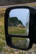 Zuguter letzt rollte mir eine  Ente  durch den Rückspiegel meines Autos. 25.07.2015 kurz vor Ehrenhausen. 
