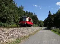 479 203-2 der Oberweißbacher Bergbahn hier zu sehen am 26.07.15 bei der Ausfahrt Oberweißbach-Dessbach Richtung Lichtenhain.