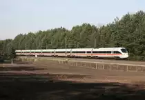 411 032 als ICE 1082 (M�nchen Hbf–Hamburg-Altona) am 24.02.2014 zwischen Bad Bevensen und Bienenb�ttel