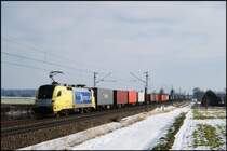 ES 64 U2 - 003 (boxXpress) mit G�terzug bei Hattenhofen (30.01.2007)