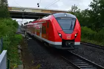 Dann stehe ich im Sturmesbrausen auf 'em Bahnsteig in Korschenbroich und alles was ich krieg, ne nicht Oberhausen, sonder ne S8 vom 1440 306-7 geführt....Gott sei dank sind wir in unserer Gegend weitestgehend vom Sturm verschont geblieben. 25.7.2015