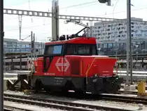 SBB Stadler Rail Ee 922 006-2 am 25.07.15 in Basel SBB Bhf