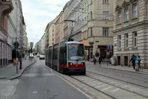 Wien Wiener Linien SL O (A 6) Fasangasse / Fasanplatz / Rennweg am 1. Mai 2015.