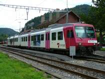 NPZ Steuerwagen Bt 985 mit Triebwagen RBDe 4/4 568 385-5 im Bahnhof von Le Pont am 03.09.2006