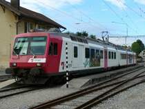NPZ Triebwagen RBDe 4/4 568 385-5 mit Steuerwagen Bt 985 im Bahnhof von Le Brassus am 03.09.2006