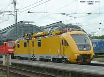 Bahndienstfahrzeug 711 106-5 am 22.05.2003 in Karlsruhe Hbf.