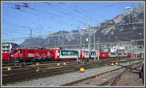 Ge 4/4 III 642  Savognin  zieht den Glacier Express aus Chur nach St.Moritz. (20.02.2007)