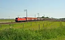 152 051-9 fuhr am 05.06.2015 mit einem Güterzug nach Emden, hier bei Petkum.