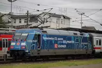 101 042-0 mit IC 2213 von Ostseebad Binz nach Stuttgart Hbf kurz vor der Ausfahrt im Rostocker Hbf.31.07.2015
