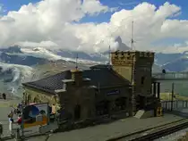 Blick auf das Bahnhofsgebäude von Gornergrat am 22.7.2015