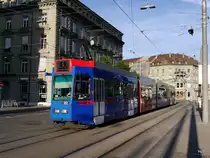 RBS - Tram Be 4/10 82 unterwegs auf der Linie 6 in der Stadt Bern am 26.07.2015