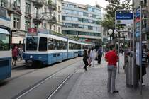 Zürich VBZ Tram 2 (SWP/SIG/BBC Be 4/6 2082 + SWS/BBC Be 4/6 2310) Stauffacher am 13. Juli 2015.