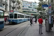 Zürich VBZ Tram 2 (SWP/SIG/BBC Be 4/6 2082 + SWS/BBC Be 4/6 2310) Stauffacher am 13. Juli 2015.