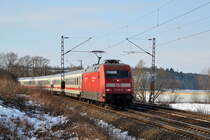 Aufgrund einer Stellwerksstörung auf der SFS, kam die NSS mal wieder in Fernverkehrsgenuß. Hier 101 105 mit IC 2376 nach Stralsund. 01.02.2015 bei Salzderhelden