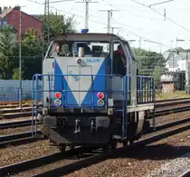 Nachschuss auf die Sally von der Rurtalbahn. Gleich wird sie einen kurzen Güterzug abholen und wieder zurück durch Köln West kommen.

Köln West 01.08.2015