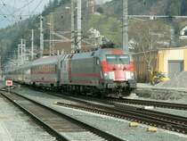 �BB Lok 1116  Taurus  mit einem Schnellzug nach Wien-Westbahnhof bei der Einfahrt in Feldkirch.23.02.07