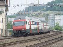 SBB IC 2000 am 28.06.03 in Lenzburg bei der durchfahrt 