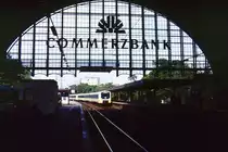 472 bei der Einfahrt in den Bf. HH-Dammtor, August 1990