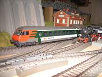 SBB IC �berholt Dampfsonderzug