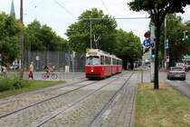Wien Wiener Linien SL 18 (E2 4311) Neubaugürtel / Felberstraße am 30. Juli 2015.
