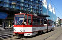 Estland / Straßenbahn Tallinn: KT4D - Wagen 169 (ehemals Erfurt) unterwegs als Linie 4. Aufgenommen im Juli 2013 an der Haltestelle  Hobujaama  in der Stadtmitte von Tallinn.