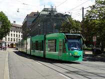 BVB Basel Be 6/8 Siemens Combino 319 am 25.07.15 in Basel Bankverein