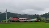 Ein Wendezug mit CityShuttle-Steuerwagen und Lok 1144 als InterCity IC 518 Graz - Selzthal - Schwarzach-St. Veit - Innsbruck auf der Ennstalbahn zwischen Radstadt und Altenmarkt im Pongau; 17.08.2015
