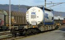 Belandener G�terwagen Typ .. Sgns 31 85 455 2 267-0 im SBB G�terbahnhof von Biel - Bienne am 25.11.2006