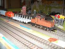 SBB Rangierlok mit Nahg�terzug