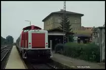 Bahnhof Rothenburg ob der Tauber am 15.07.1991: 212294 mit Zug 7364 nach Steinach, KBS 921, steht um 11.37 Uhr am Bahnsteig.