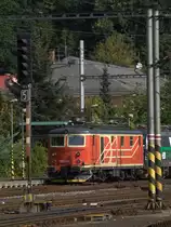 121 065-7 abgestellt in Decin. 29.08.2015  10:13 Uhr.Vom Bahnsteig aus mit dem Tele aufgenommen.