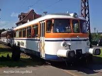 Einen Pendelverkehr zum Bahnhofsfest Alverdissen am 30.08.2015 zwischen Farmbeck - Bega - Barntrup  - Alverdissen, bedienten die MAN-Triebwagen 95 80 0302 027-7 und 95 80 0302 051-7 der Osning-Bahn.