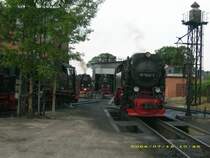 Abendliche Stimmung vor dem Werniger�der Lokschuppen un den Restaurierungsanlagen