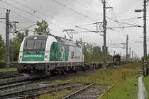 183 717 mit Güterzug in Kapfenberg Fachhochschule am 5.09.2015.