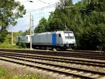 Am 04.08.2015 waren E 189 -822 von der SETG (Steiermarkbahn) und die 185 681-4 von der SETG (Railpool) in Borstel abgestellt . 